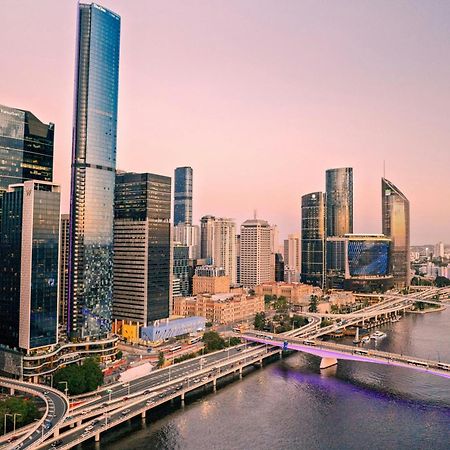 W Brisbane Hotel Екстериор снимка